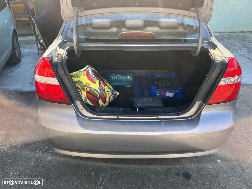 Chevrolet Aveo 1.2 LS - 6