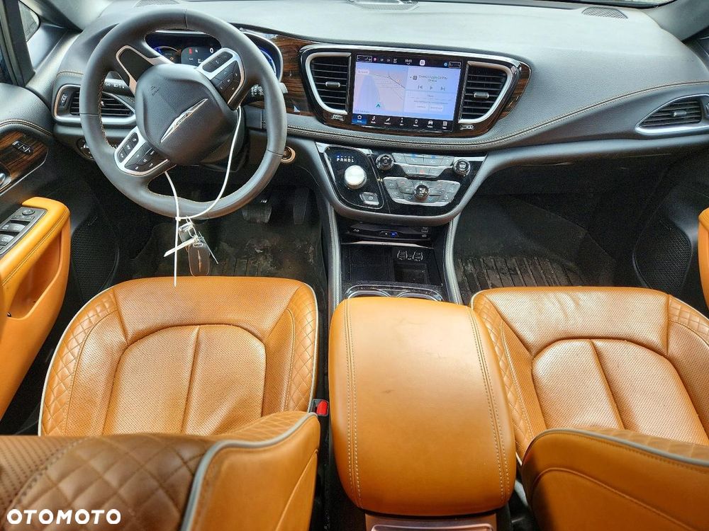 Chrysler Pacifica - 9