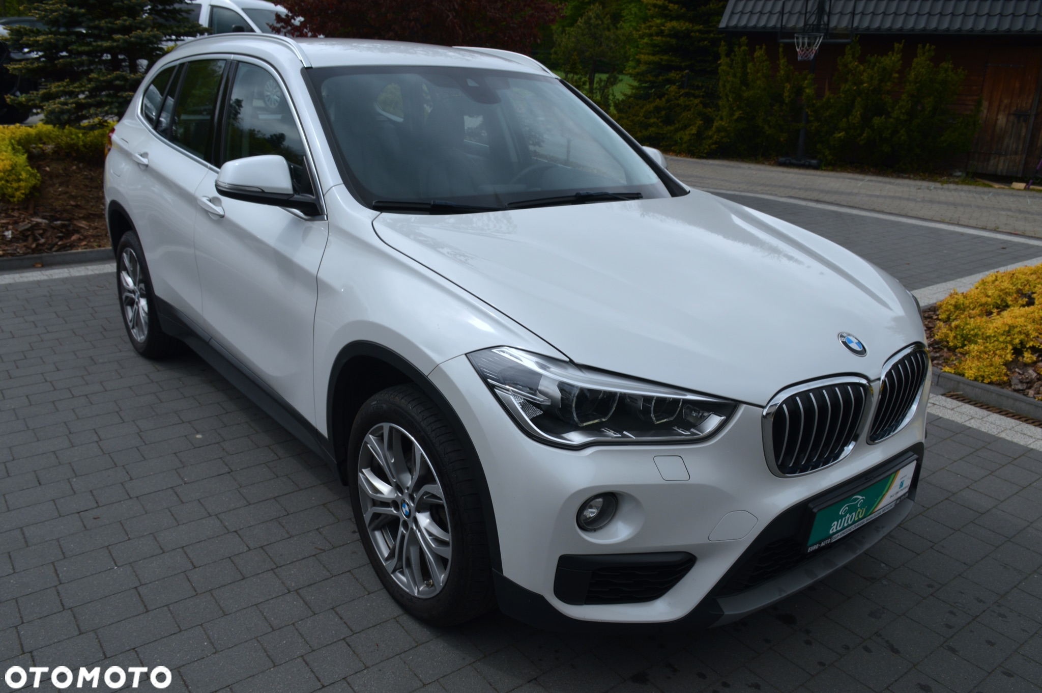 BMW X1 - 10