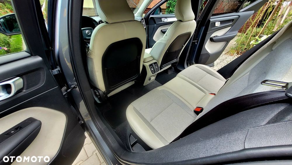 Volvo XC 40 T3 Momentum - 14