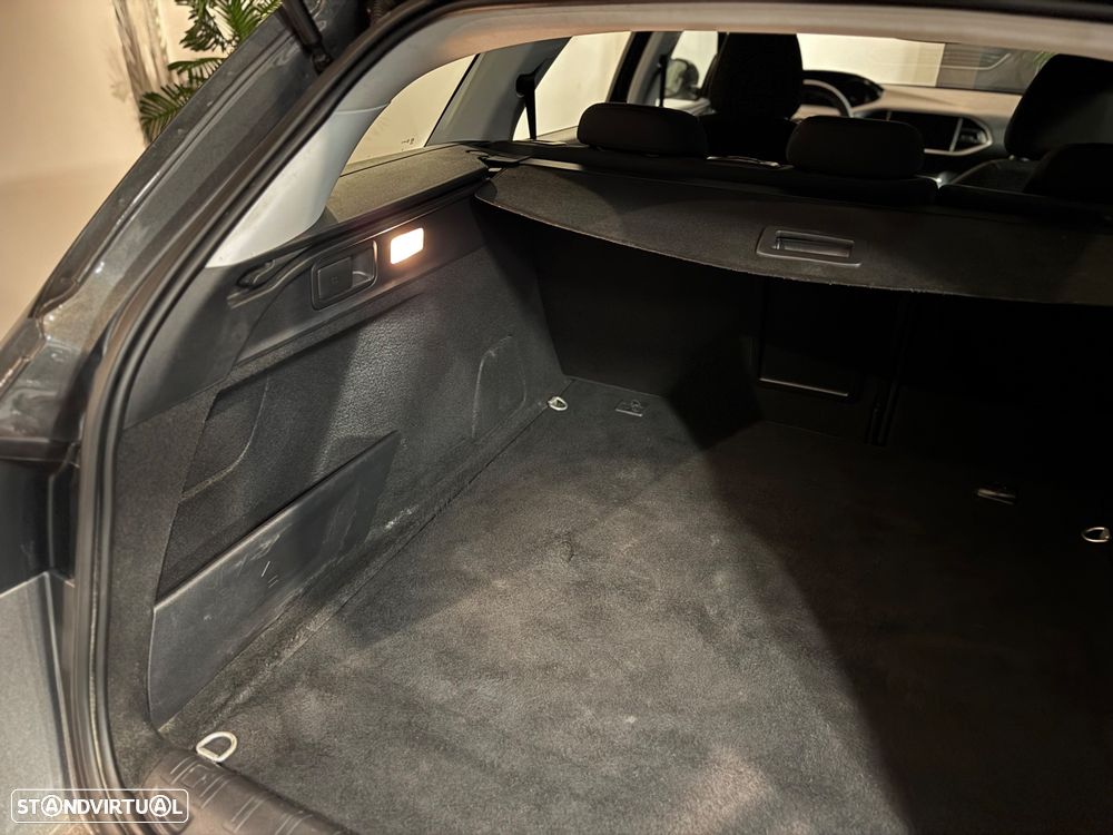 Peugeot 308 SW BlueHDi 130 Stop & Start Active - 40