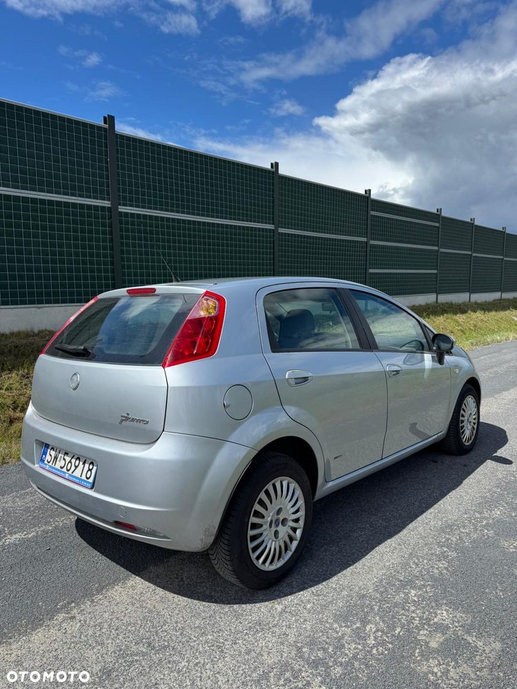 Fiat Grande Punto - 5