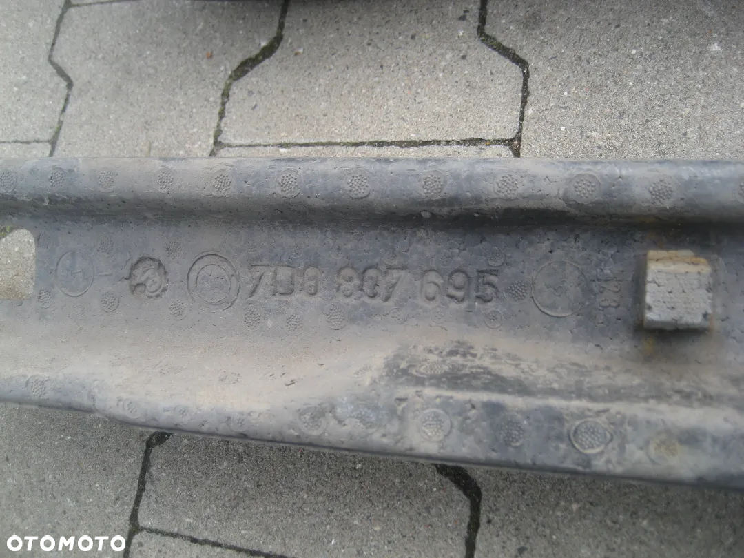 vw t4 lift 00-03r multivan zderzak tył pianka mocowanie - 24