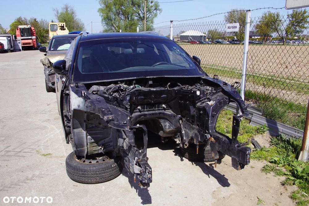 Auto na części - Infiniti FX30d S II 3.0 D 238 KM V9X RE7R01A GAC 2013R Silnik Skrzynia Zderzak Drzwi Klapa Lampa Relingi Szyby Lusterko Klamka Deska Kokpit Sterownik Moduł Czujnik Licznik Wyświetlacz Panel Kierownica - 8