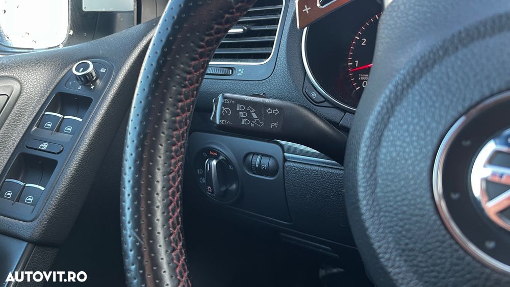 Volkswagen Golf - 20