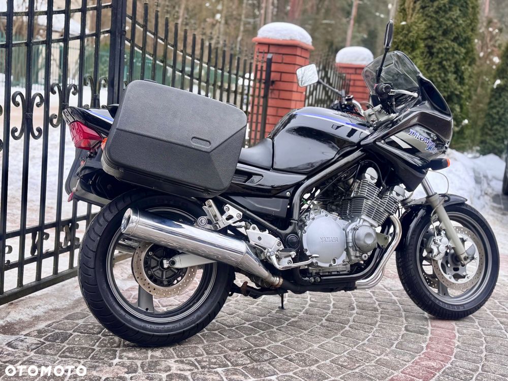 Yamaha XJ - 4
