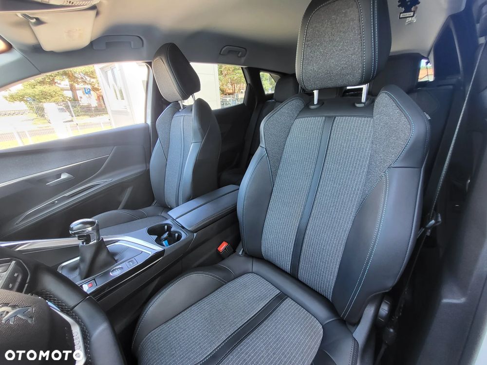Peugeot 3008 1.5 BlueHDi Allure S&S - 6
