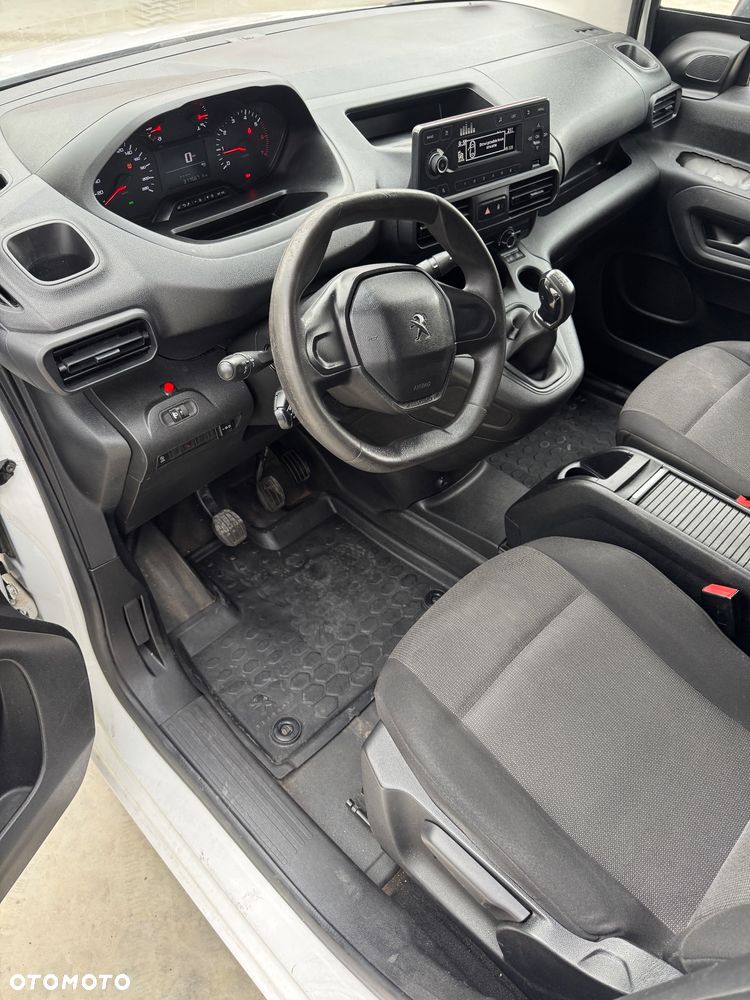Peugeot Partner 1.5 2020 BLUEHDI BOGATA WERSJA STAN IDEALNY - 11
