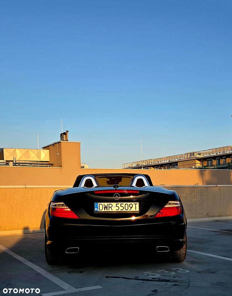 Mercedes-Benz SLK 350 (BlueEFFICIENCY) 7G-TRONIC - 10