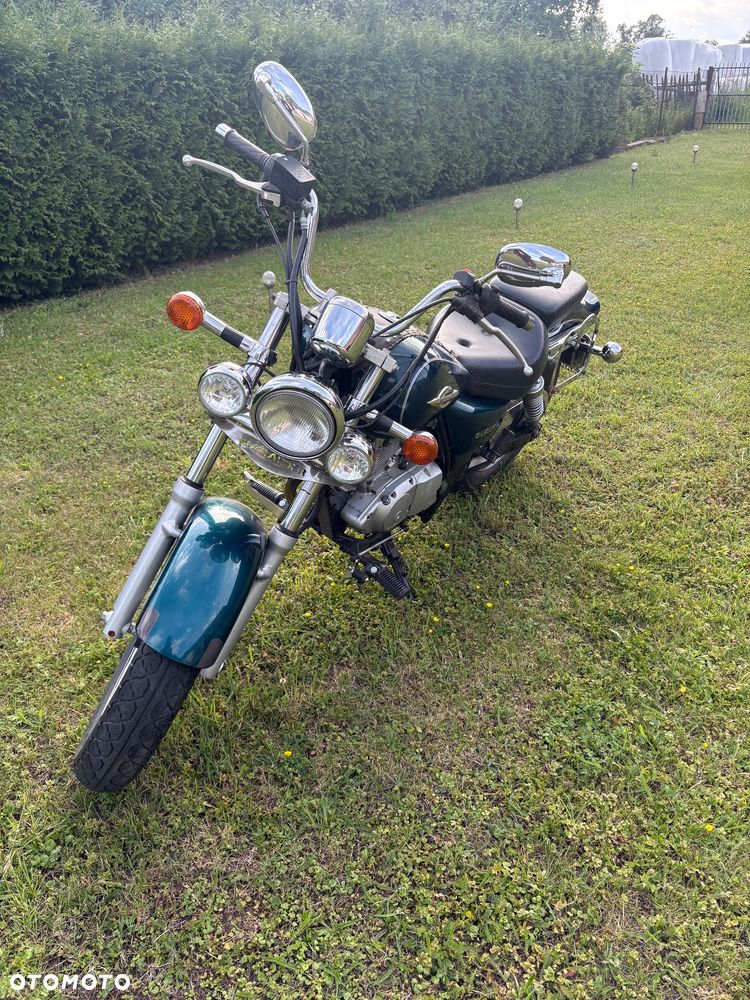 Suzuki Marauder - 1