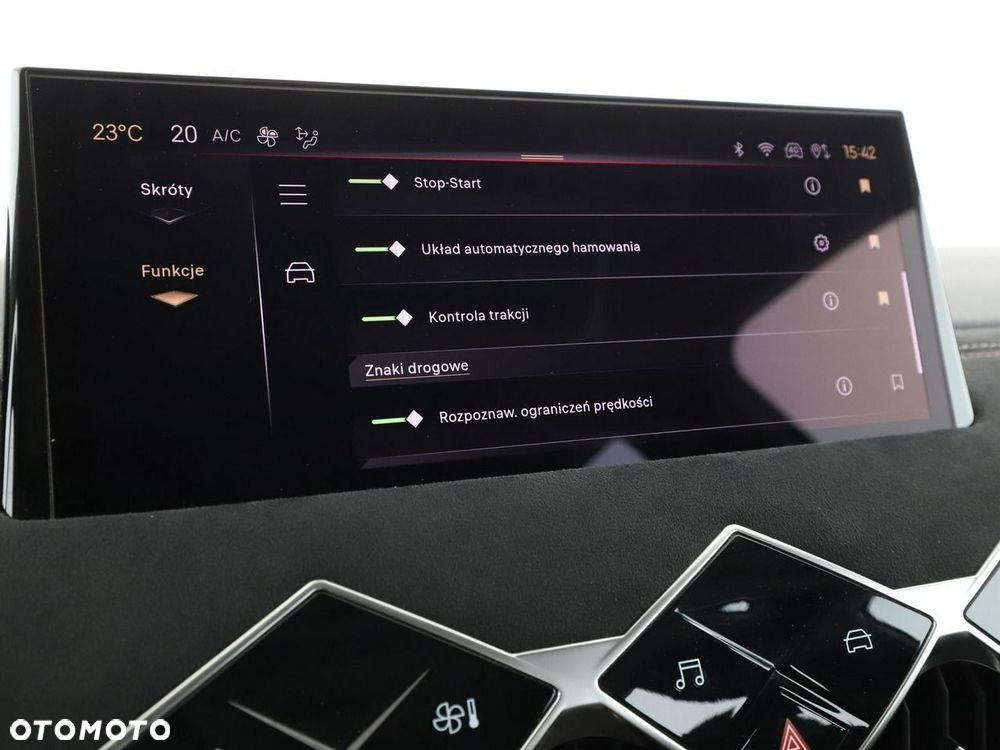 DS Automobiles DS 3 Crossback PureTech 100 Performance Line - 27