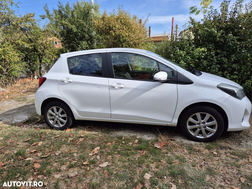 Toyota Yaris 2014 photo 4