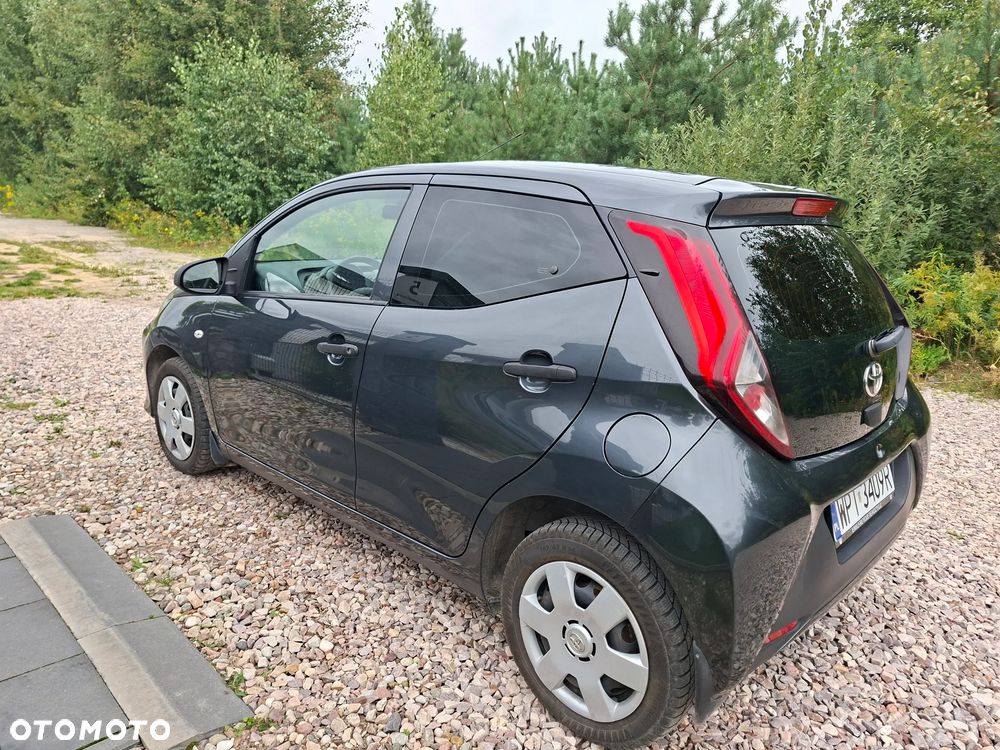 Toyota Aygo x - 7