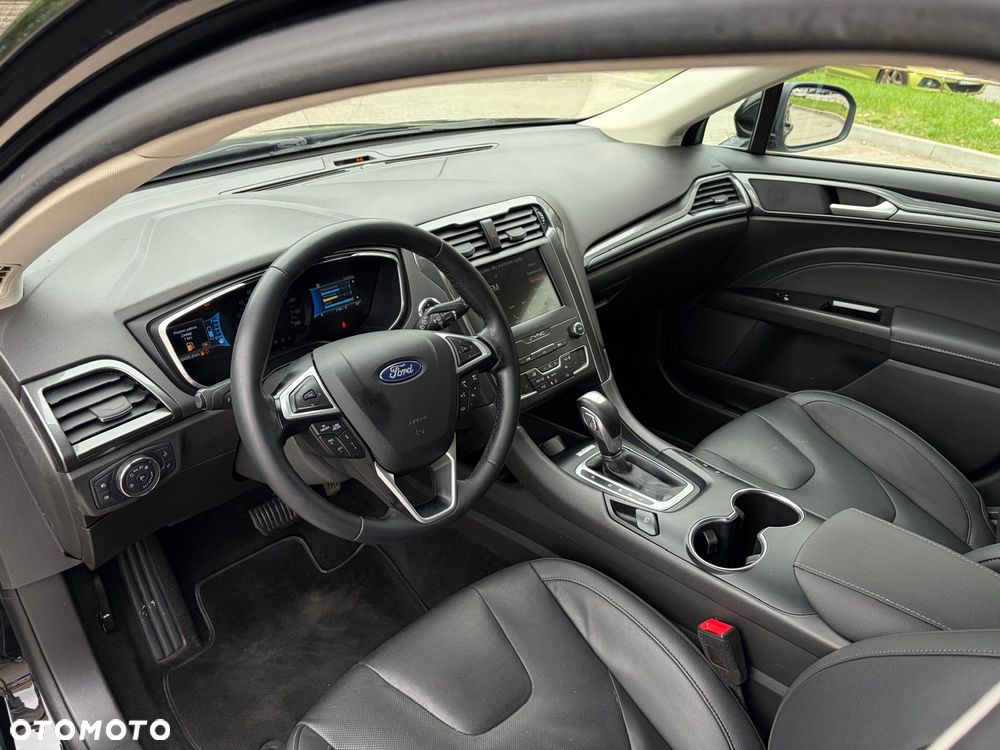 Ford Mondeo 2.0 Hybrid Titanium - 22
