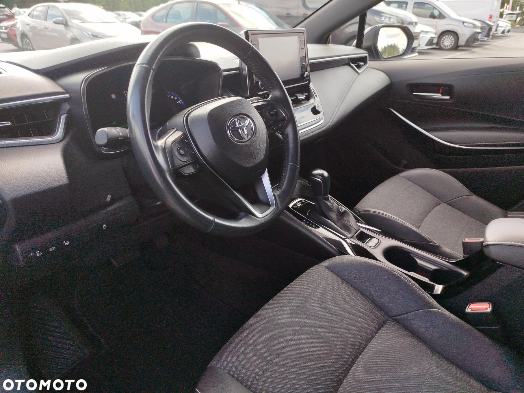 Toyota Corolla - 10