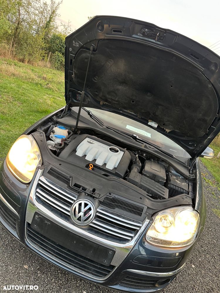 Volkswagen Jetta 1.9 TDI Comfortline - 6