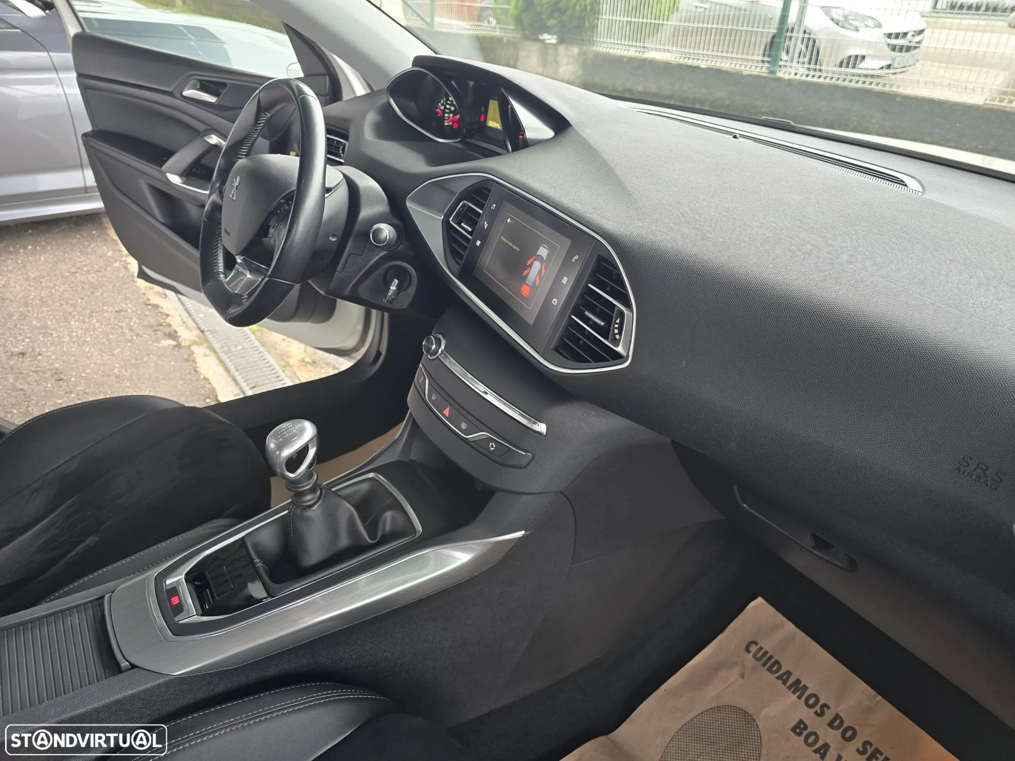 Peugeot 308 1.5 BlueHDi Allure Pack - 29
