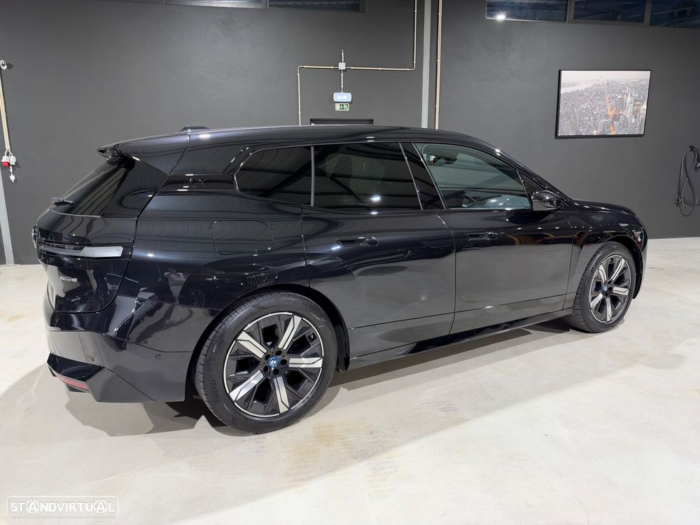 BMW iX xDrive 40 Pack Desportivo - 12