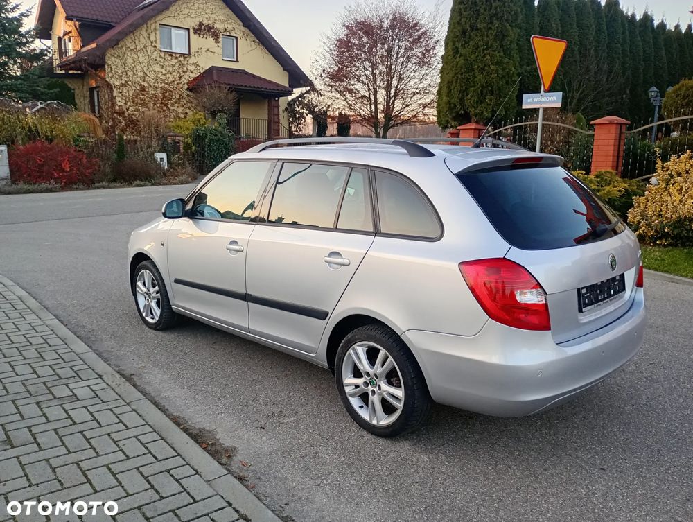 Skoda Fabia 1.6 16V Combi Elegance - 10