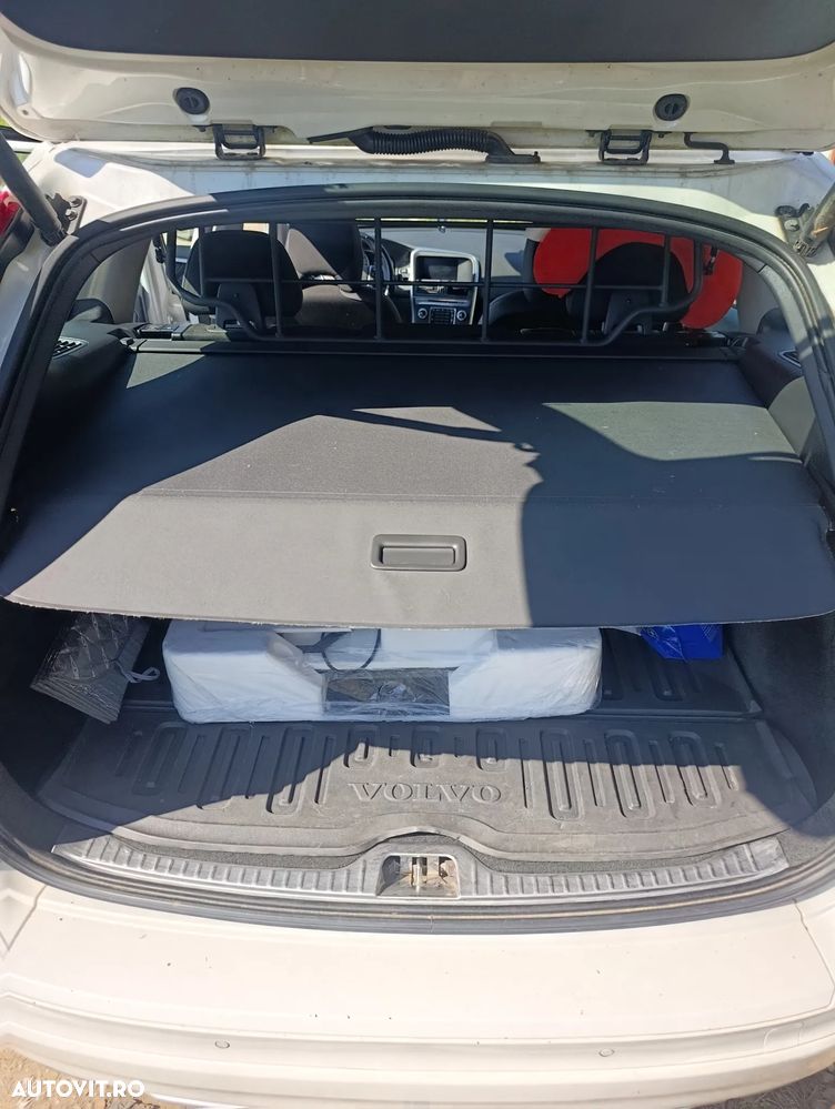 Volvo XC 60 D4 Geartronic Momentum - 9