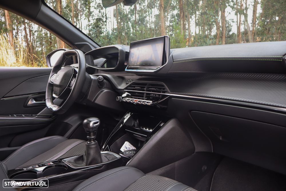 Peugeot 208 PureTech 100 GT - 14