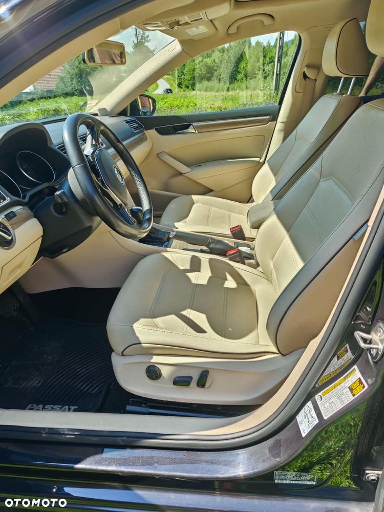 Volkswagen Passat - 5