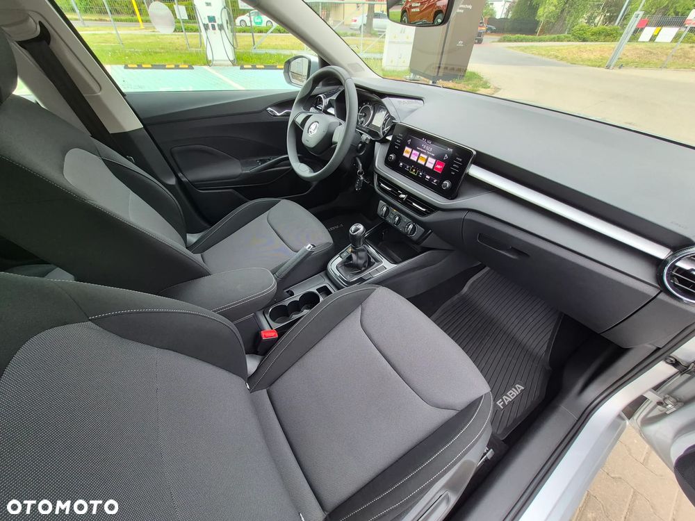 Skoda Fabia 1.0 Ambition - 17
