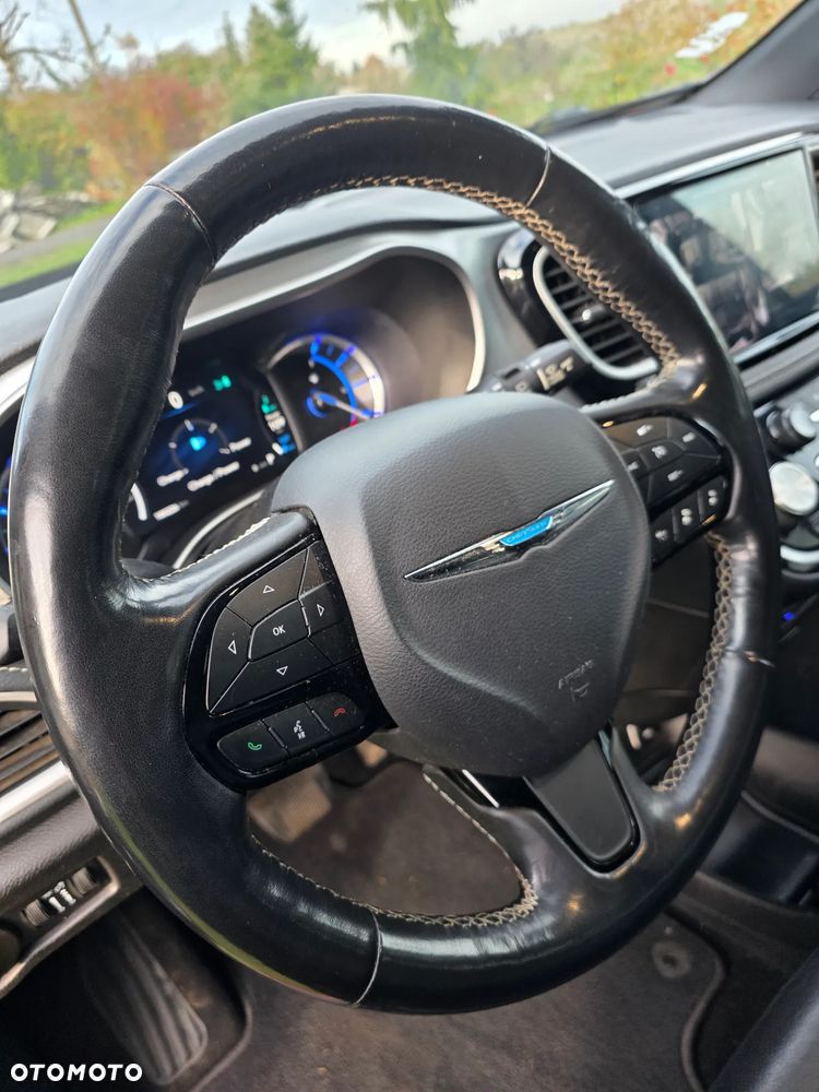 Chrysler Pacifica - 24