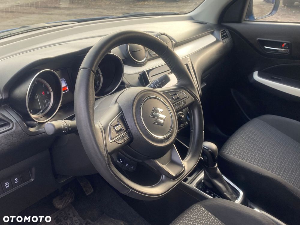 Suzuki Swift 1.2 Dualjet SHVS Premium CVT - 18