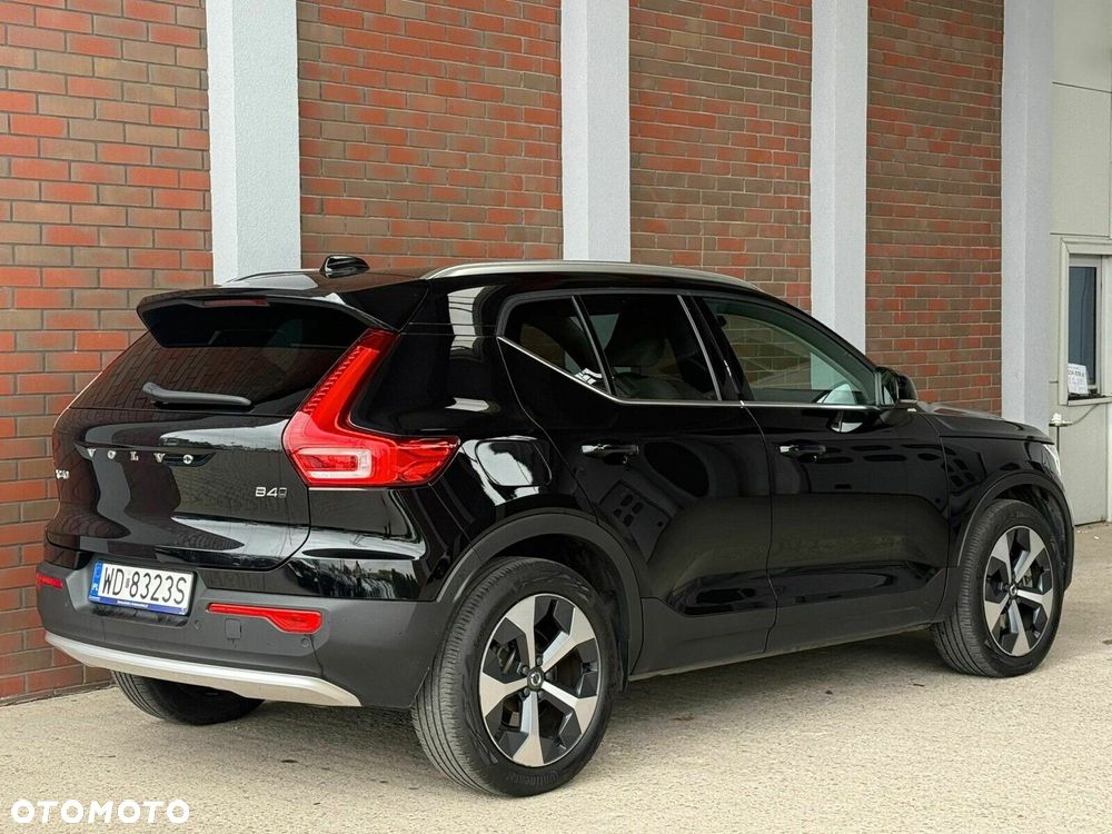 Volvo XC 40 B4 AWD Plus Bright - 4