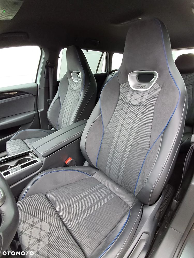 Volkswagen Passat 2.0 TDI SCR 4Mot R-Line DSG - 6