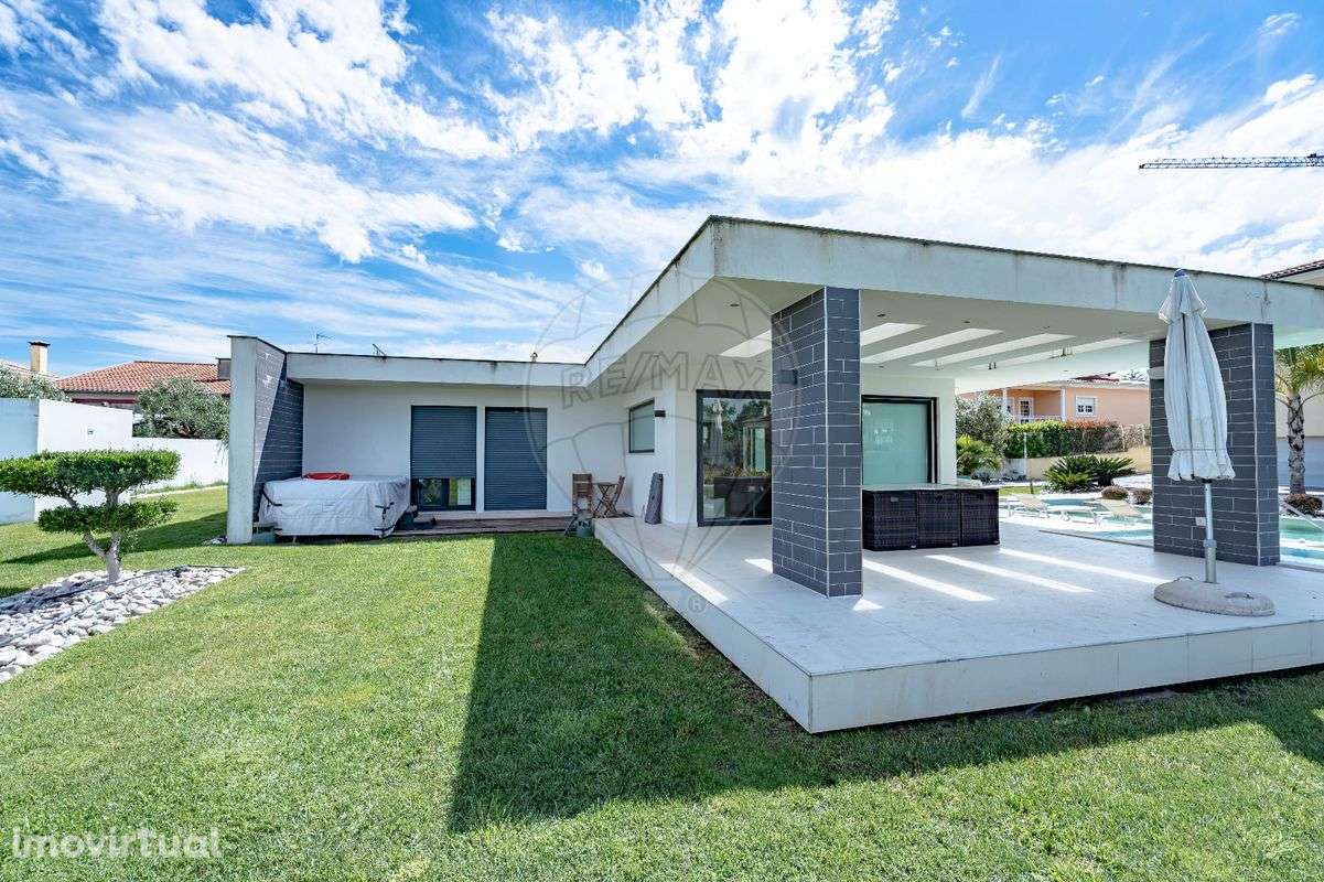 Moradia T0 para venda - Grande imagem: 2/25