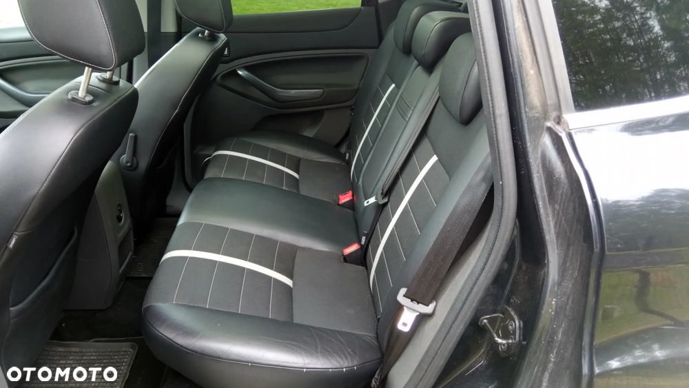 Ford Kuga 2.0 TDCi 4x4 Titanium - 16