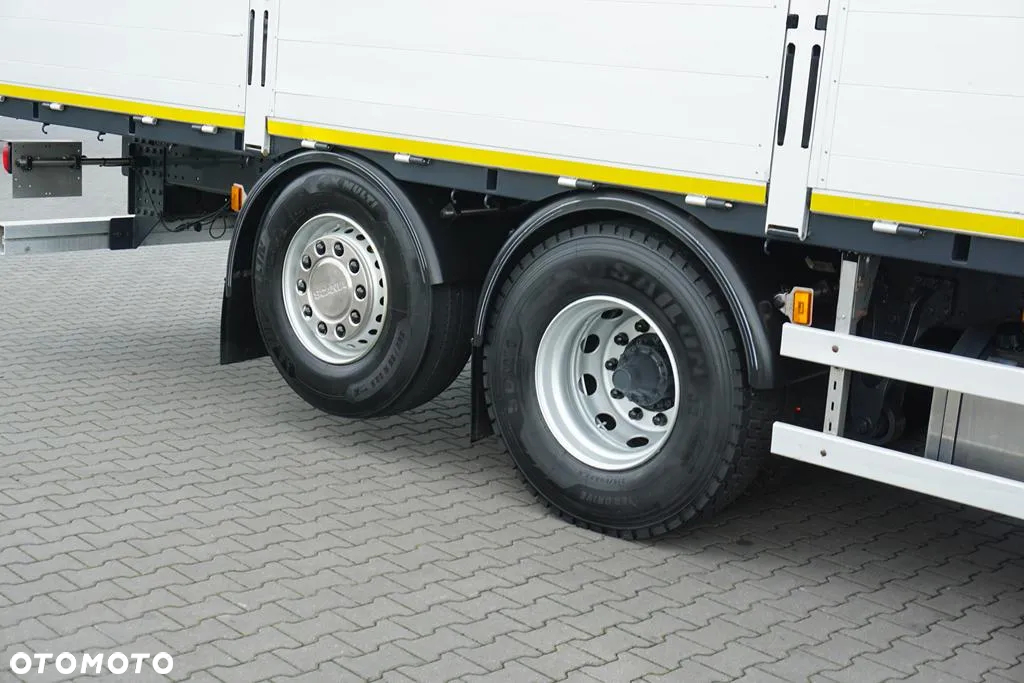 Scania P 320 / 6 X 2 / SKRZYNIOWY + HDS / HIAB 211 EP - 5 / OŚ SKRĘTNA   / WYS. 14 M - 36