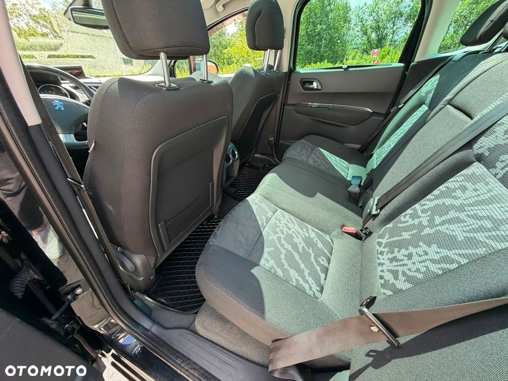 Peugeot 3008 1.6 HDi Premium - 8