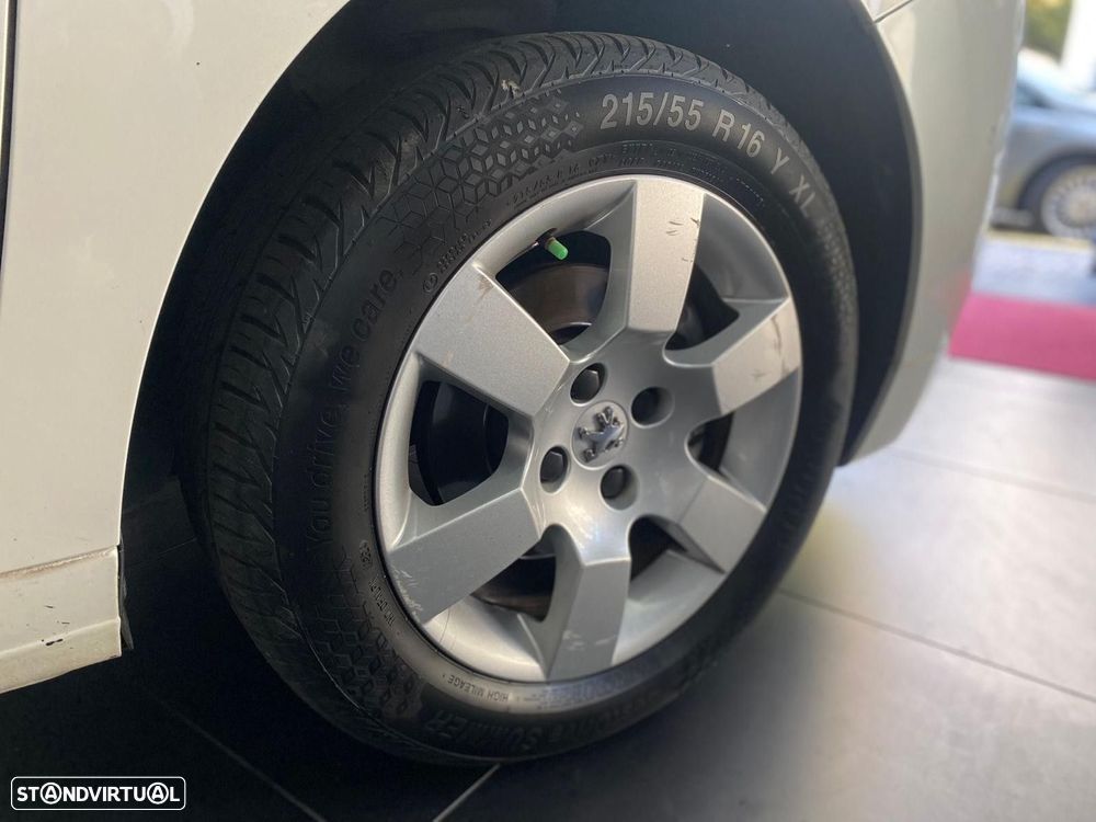 Peugeot 5008 1.6 HDi 7L Allure - 29