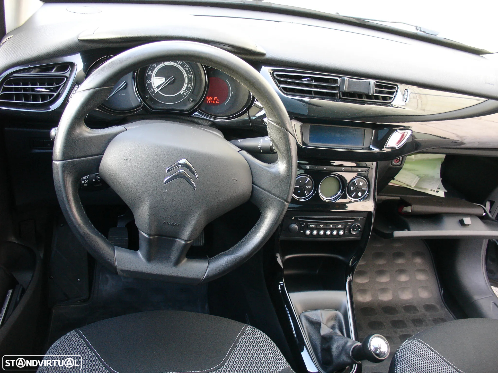 Citroën C3 1.4 HDi Airdream Exclusive - 4