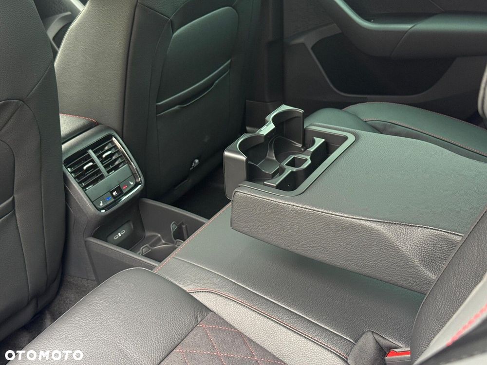 Skoda Octavia 2.0 TSI RS DSG - 24