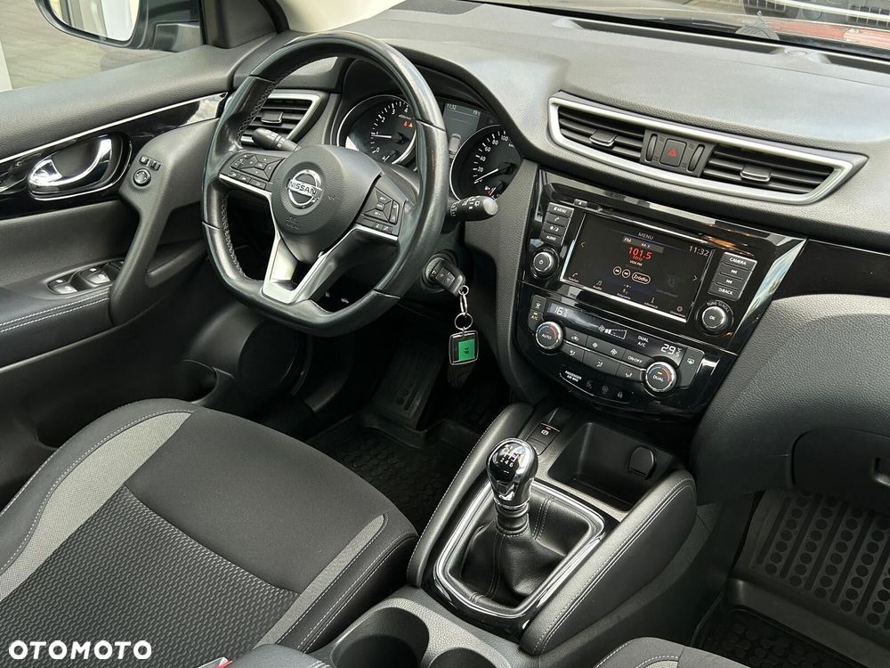 Nissan Qashqai 1.3 DIG-T Acenta EU6d - 16