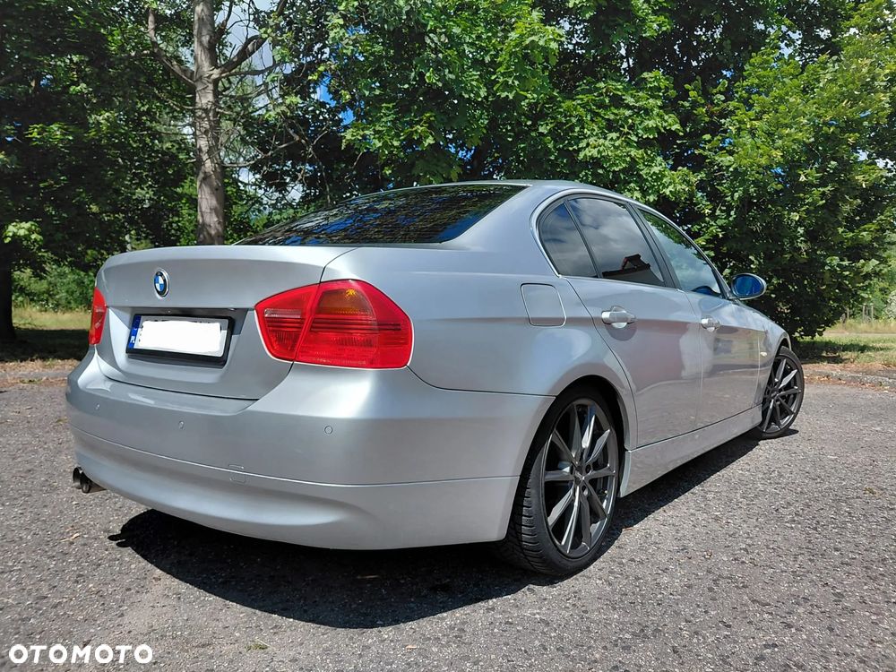 BMW Seria 3 325i - 7