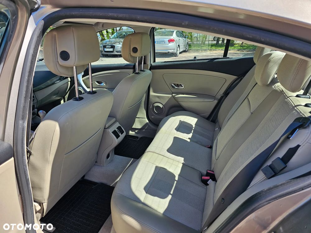 Renault Fluence - 8