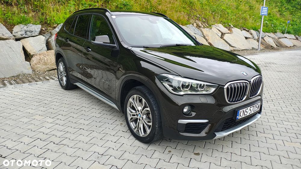 BMW X1 xDrive18d xLine - 32