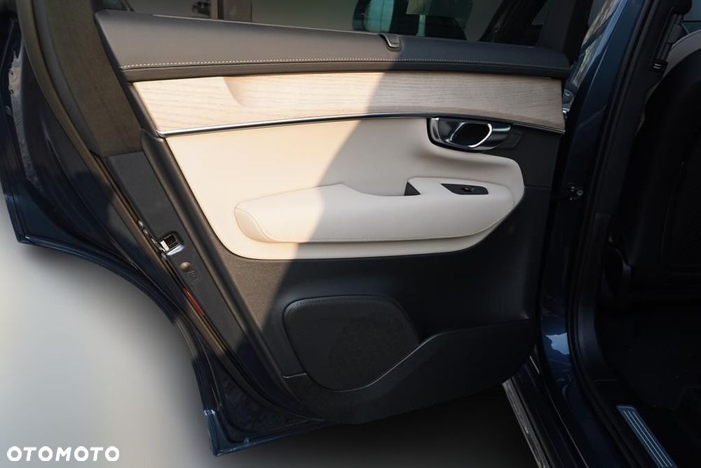 Volvo XC 90 B5 B AWD Ultra Bright 7os - 8