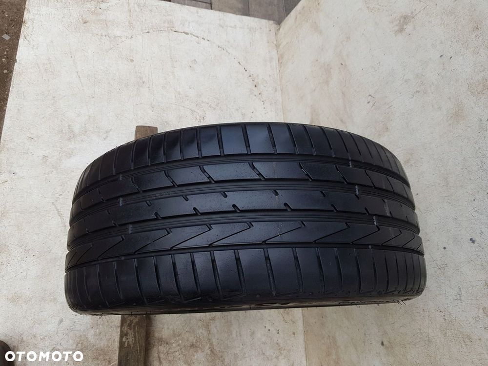 Hankook Ventus V12 Evo2 K120 235/35R19 91 Y rant ochronny XL 5,7mm. - 1
