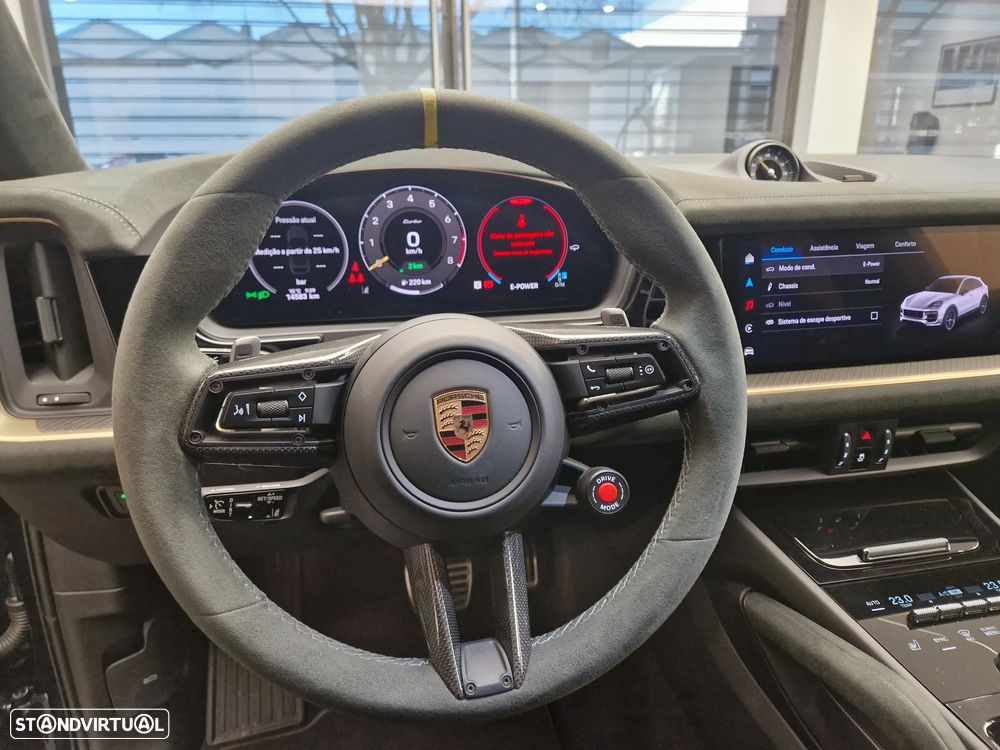 Porsche Cayenne Coupé Turbo E-Hybrid Pacote GT - 31