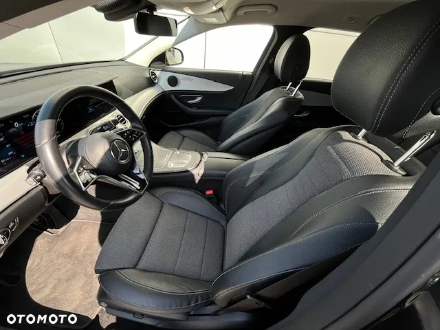 Mercedes-Benz Klasa E 300 de Avantgarde - 16