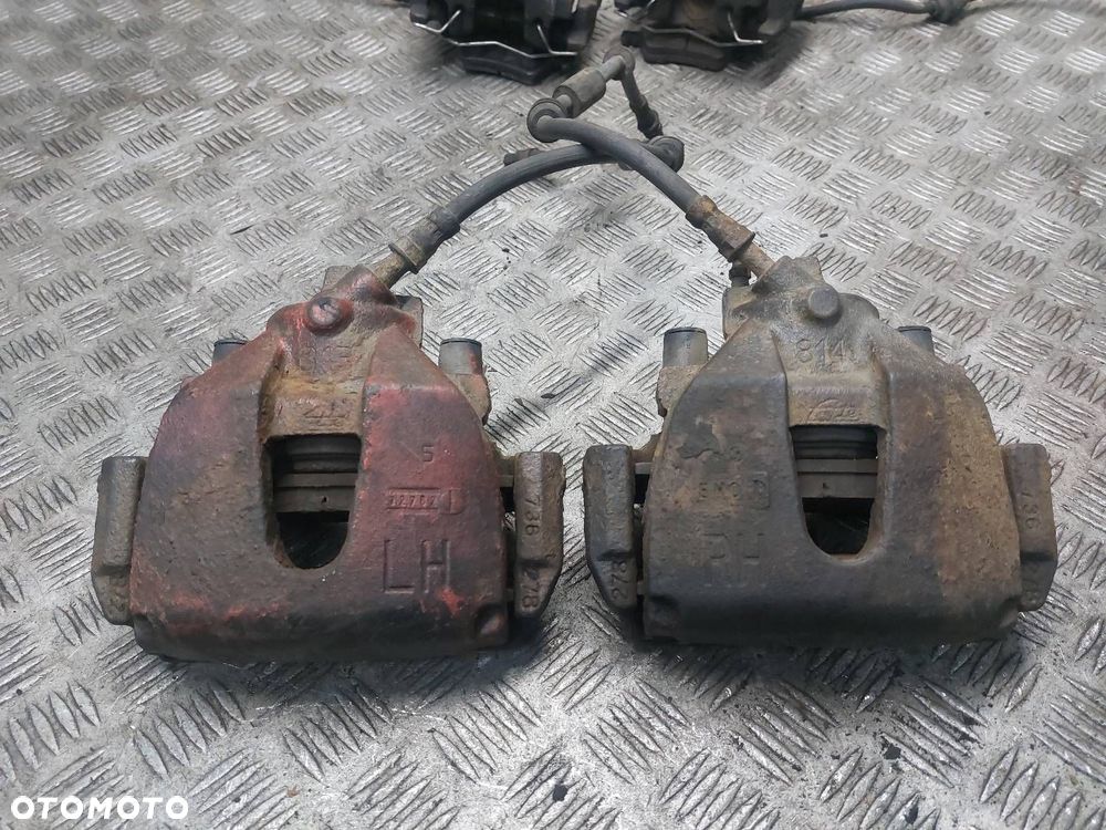 TARCZE HAMULCOWE PRZÓD TYŁ + ZACISK PRZÓD TYŁ FORD FOCUS MK2 1.6 TDCI - 12