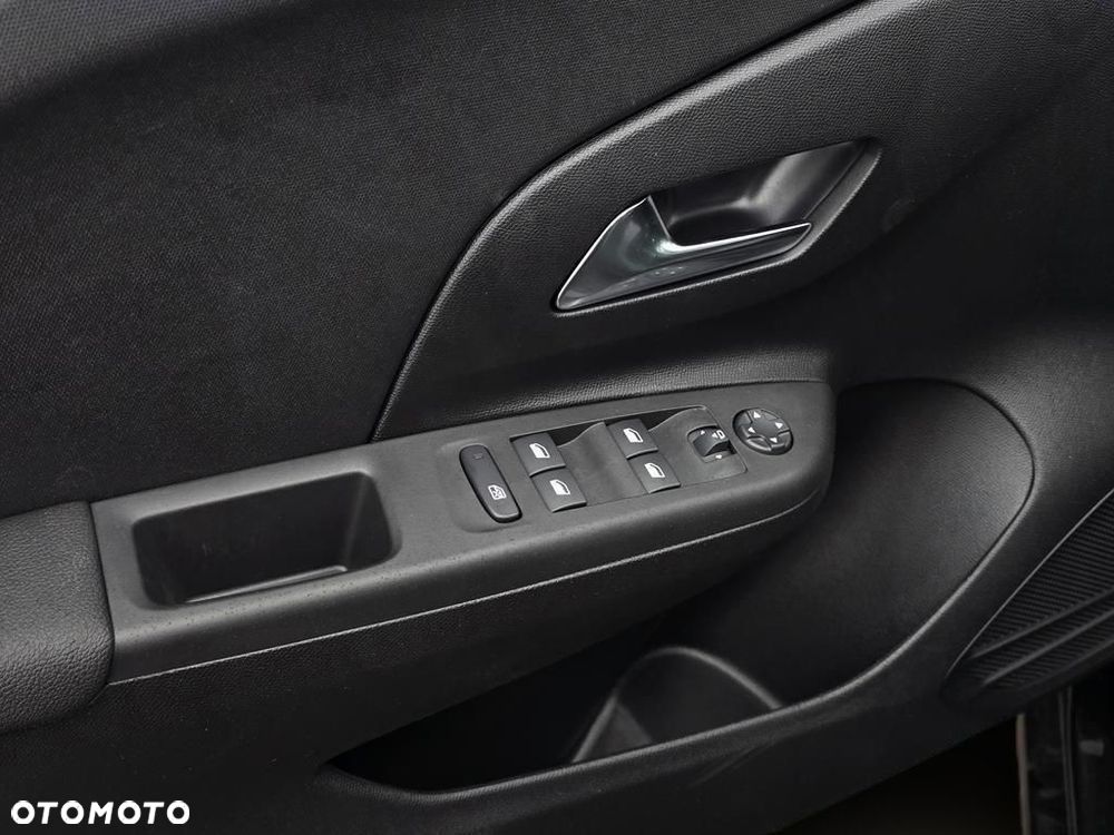 Opel Corsa 1.2 T mHEV GS eDCT - 9