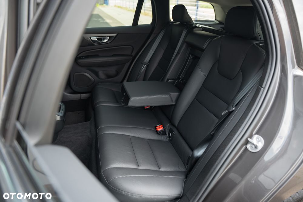 Volvo V60 B4 D Geartronic Inscription - 35