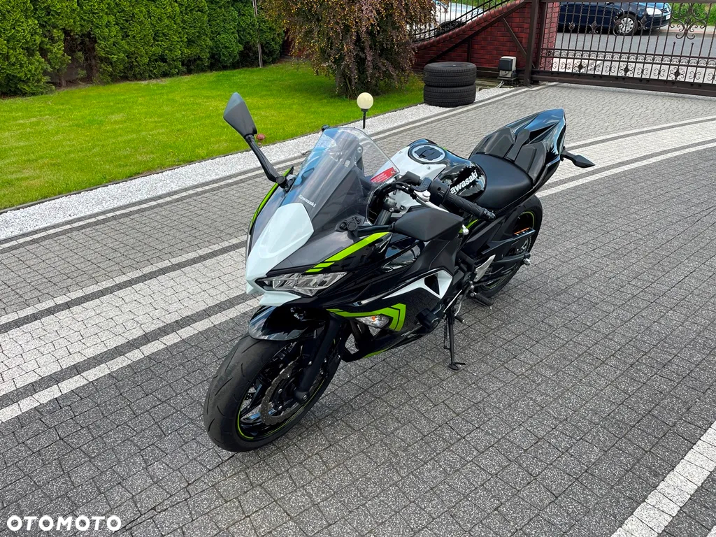 Kawasaki Ninja - 2
